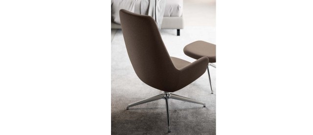 CITY LOUNGE CHAIR