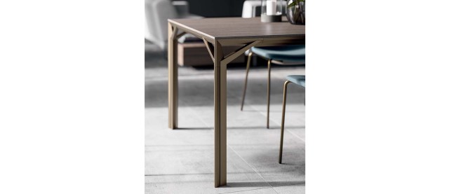 Χ8 Meeting Table