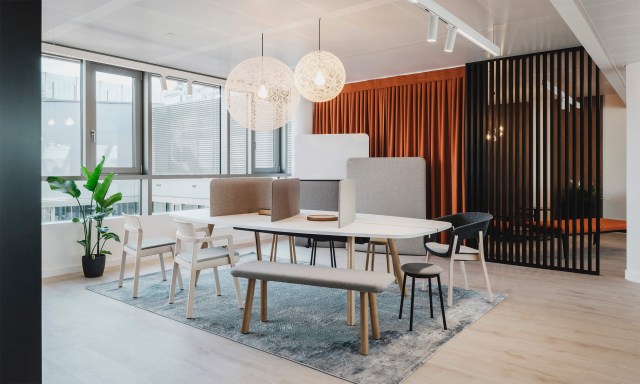 2024-0009-kob-11.nowy-styl-vienna-showroom-0001-25916_2500x1500