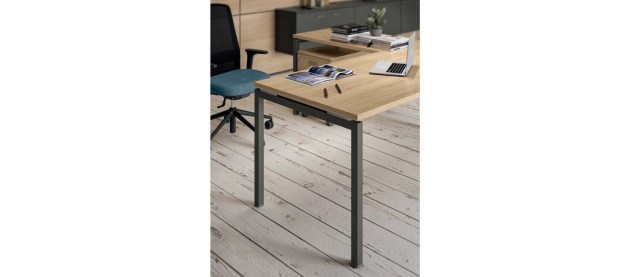 LINE 40 NEW, Executive office