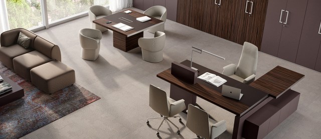 LINE 40 NEW, Executive office